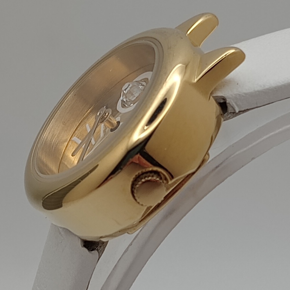 Marc by Marc Jacobs Cat Face Watch Gold Tone White Leather 22.5mm New Battery‎ - Picture 9 of 16